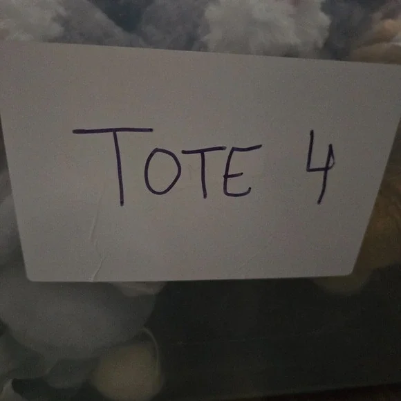 Vintage Dakin Soft Classics Yellow Lab Puppy Plush Dog with Sock 1980s - Picture 12 of 12